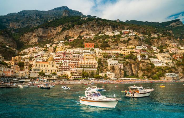 The Allure of Positano Boat Tours